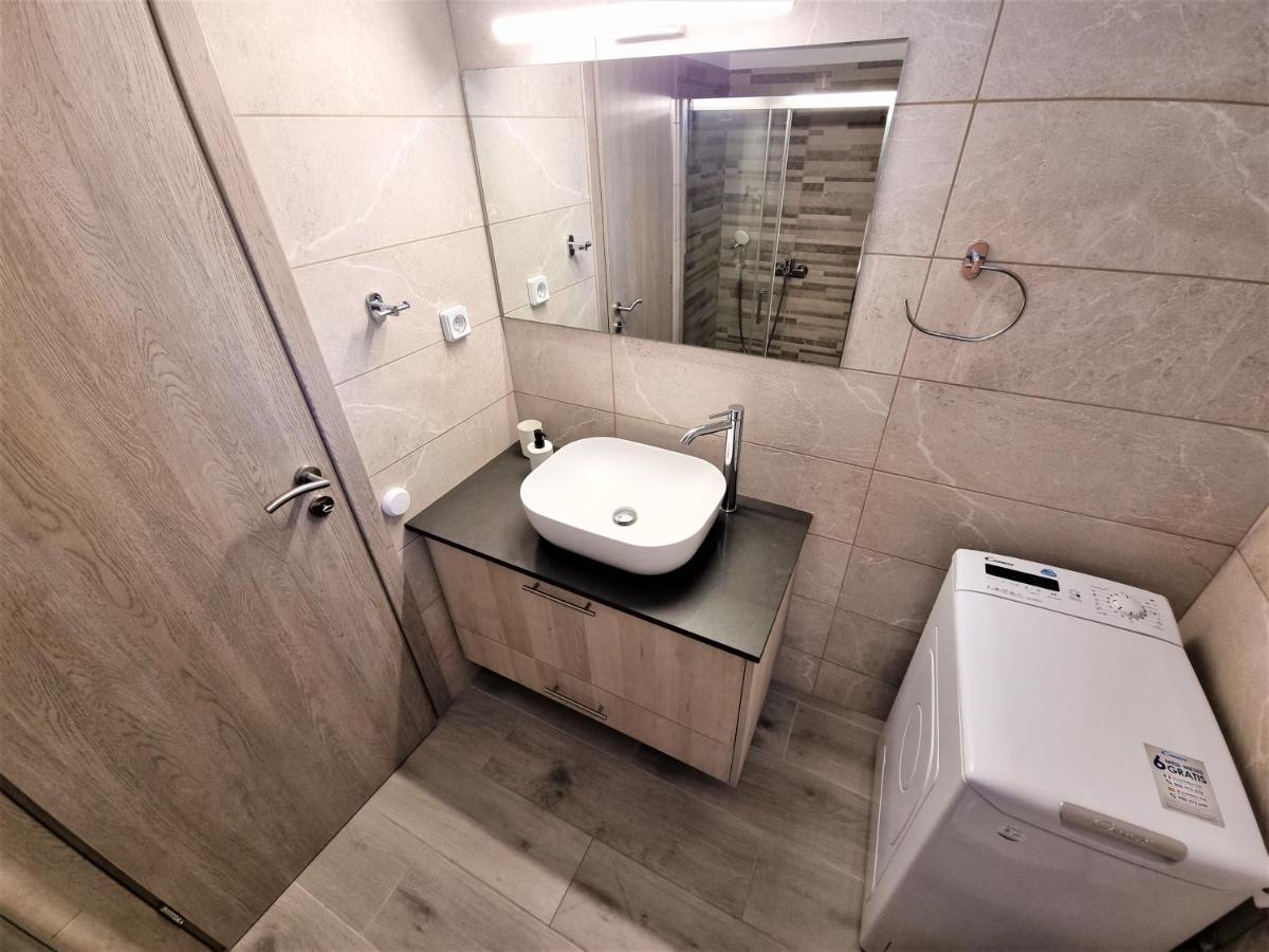 Wow Penthouse Boutique In The Heart Of Historical Center Apartment เอเธนส์ ภายนอก รูปภาพ
